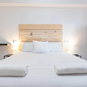 Easy Sants By Bossh! (adults Only) Albergue Barcelona